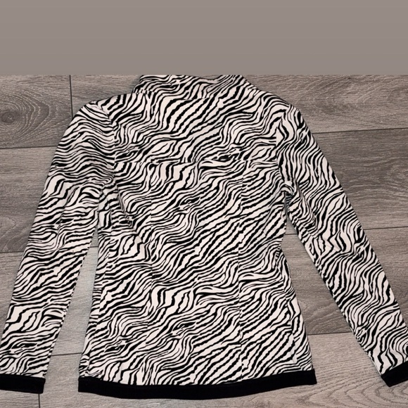 Boston Proper Size XS Zebra Print Full Zip Long Sleeve Jacket Gold Accents - Picture 2 of 9